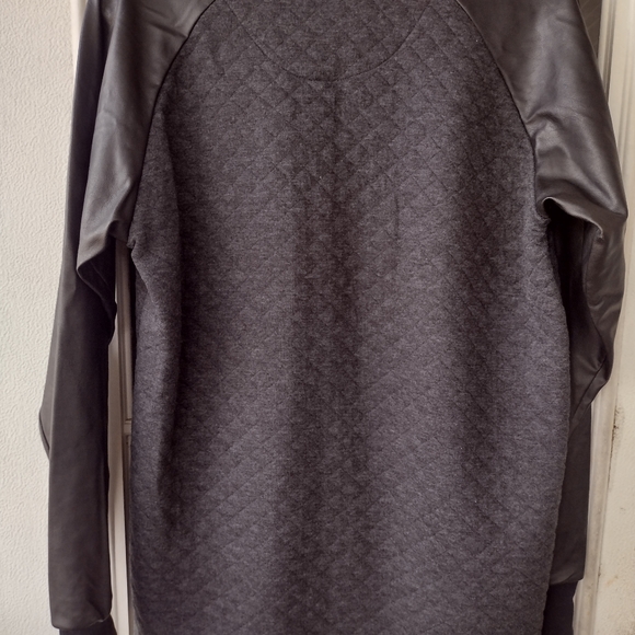 Well Established Quality Goods Men's Sweater size XL - Picture 4 of 6